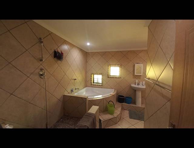 2 BEDROOM PROPERTY TO RENT IN CLAREMONT